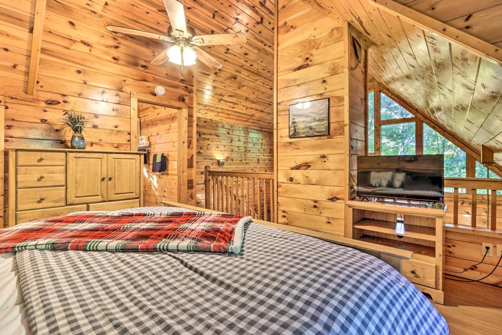 Cozy Mountain Cabin In Perfect Location Sevierville Exterior photo