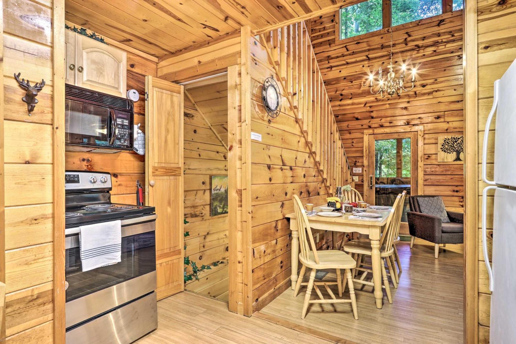 Cozy Mountain Cabin In Perfect Location Sevierville Exterior photo