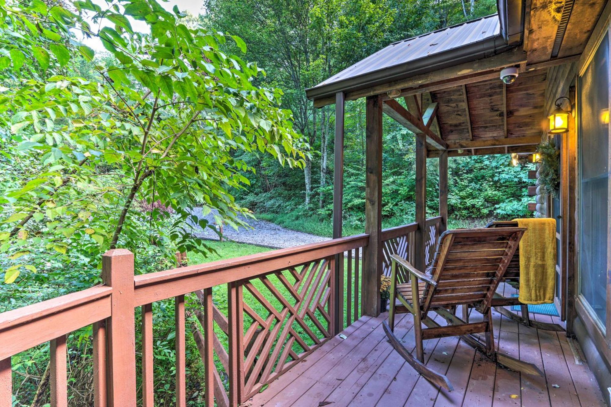 Cozy Mountain Cabin In Perfect Location Sevierville Exterior photo