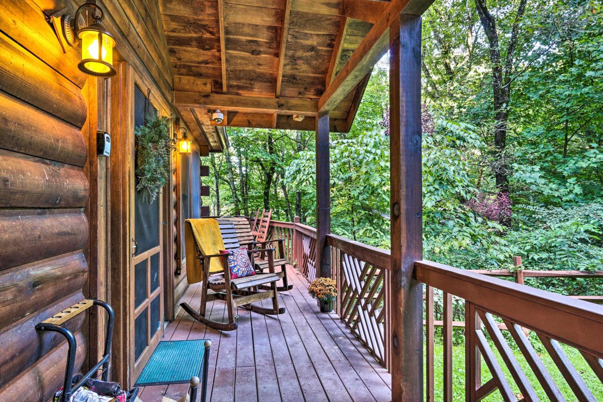 Cozy Mountain Cabin In Perfect Location Sevierville Exterior photo